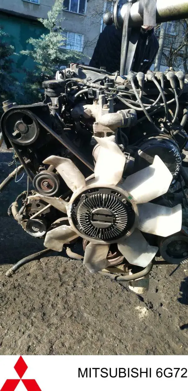 Двигун 6G72 Mitsubishi