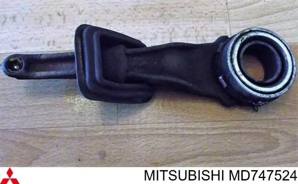 Вилка зчеплення на Mitsubishi Lancer IX CSA