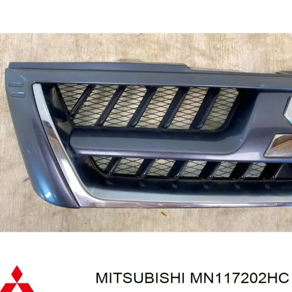 Решітка радіатора MN117202HC Chrysler