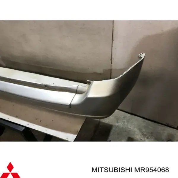 Задній бампер Mitsubishi Space Star DG0