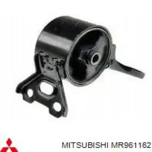 Подушка двигуна задня MR961162 Mitsubishi