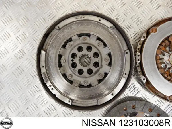 Купити Маховик Nissan Qashqai II J11
