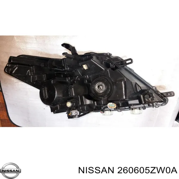 Фара ліва 260605ZW0A Nissan/Infiniti