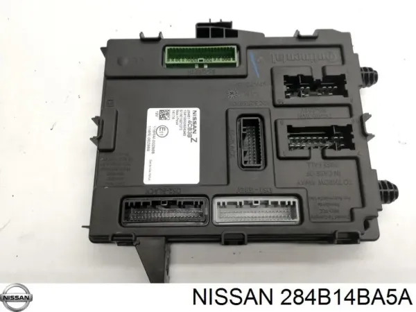 Блок комфорту Nissan Rogue T32U