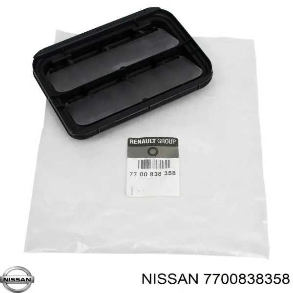 Решітка вентиляційна задня 7700838358 Nissan/Infiniti