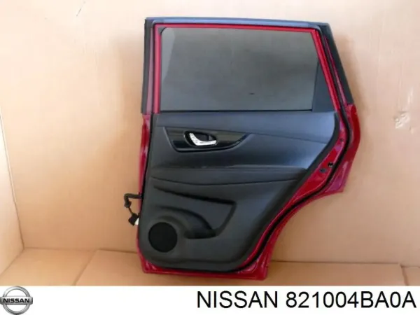 Двері задні, праві Nissan Rogue T32U