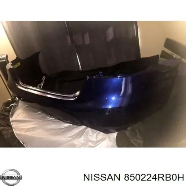 Задній бампер 850224RB0H Nissan/Infiniti