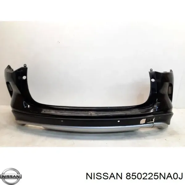 Задній бампер 850225NA0J Nissan/Infiniti