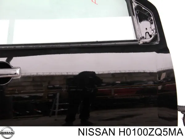 Двері праві передні H0100ZQ5MA Nissan/Infiniti