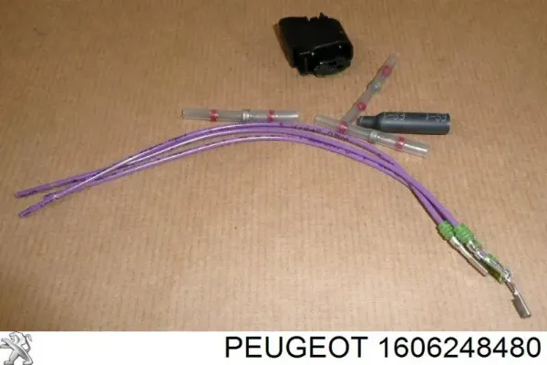 Роз’єм (фішка) універсальний 29676421 TE Parts