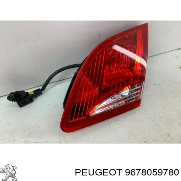 Ліхтар задній лівий, внутрішній 9678059780 Peugeot/Citroen