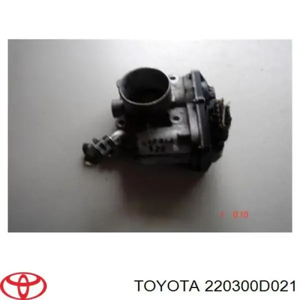 220300D020 Toyota Дросільна заслінка в зборі