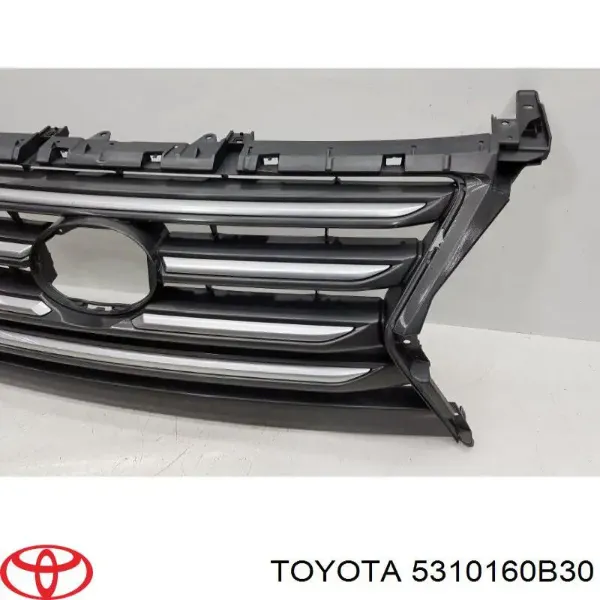 Решітка радіатора 5310160B30 Toyota