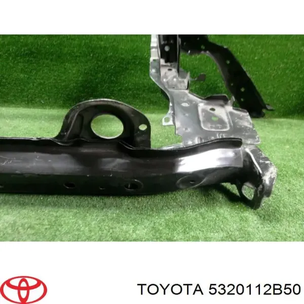 Рамка радіатора 5320112B50 Toyota