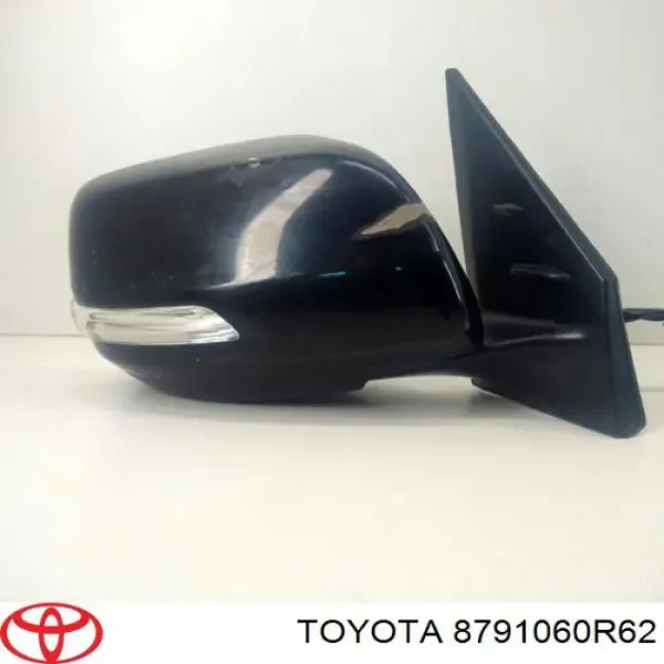 Дзеркало праве 8791060R62 Toyota