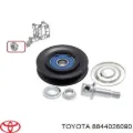 Натяжний ролик Toyota Land Cruiser J8