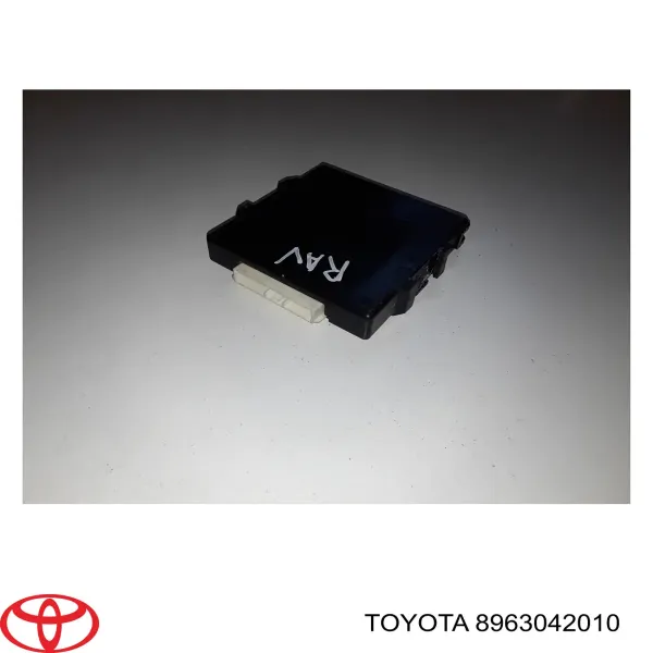 Купити Модуль керування роздавальної коробкою Toyota RAV4 III A3
