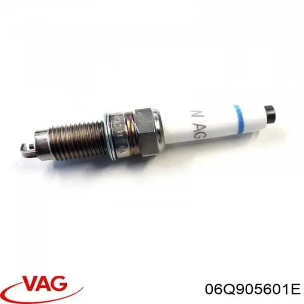 Свіча запалювання на Volkswagen Golf VIII CD1, DA1