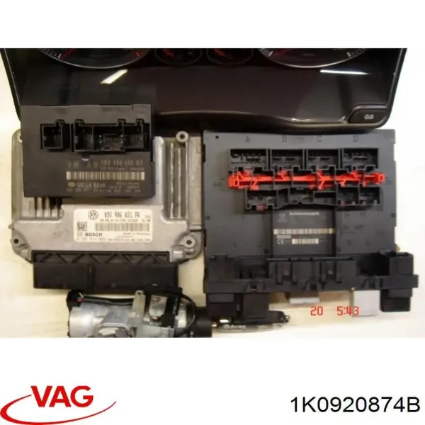 Приладова дошка-щиток приладів 1K0920874B VAG