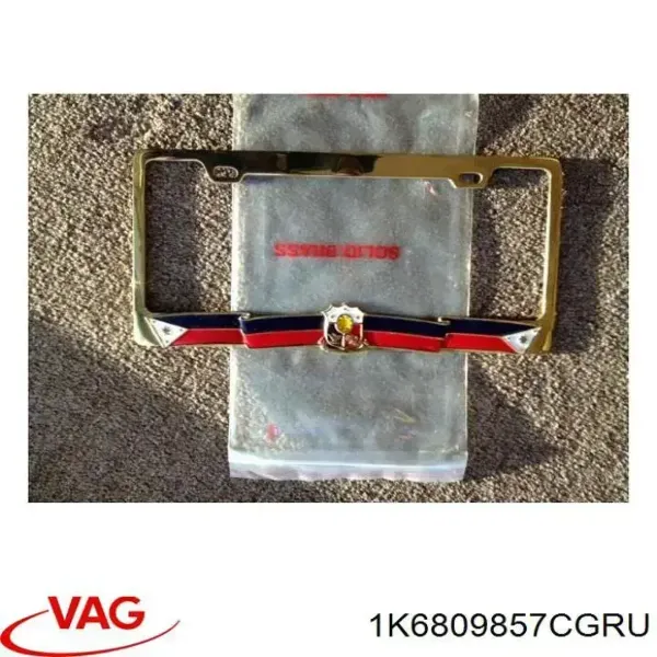 Лючок бензобака Volkswagen Golf V