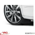 Бризговики передні Volkswagen Passat 357