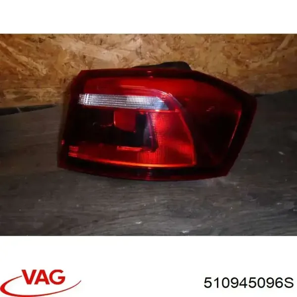 Ліхтар задній правий, зовнішній 510945096S VAG