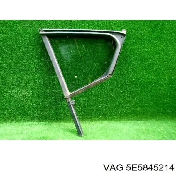 Скло-кватирка двері, задній, правій 5E5845214 VAG