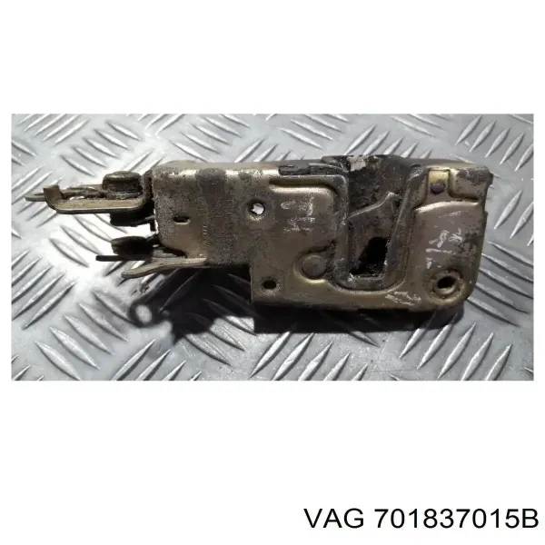 Замок передньої лівої двері 701837015B VAG