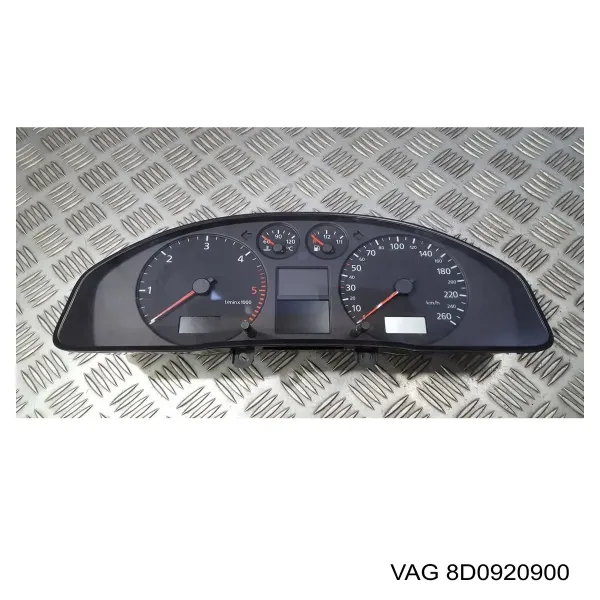 Приладова дошка-щиток приладів 8D0920900 VAG