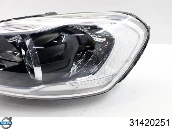 Фара ліва 31698810 Volvo