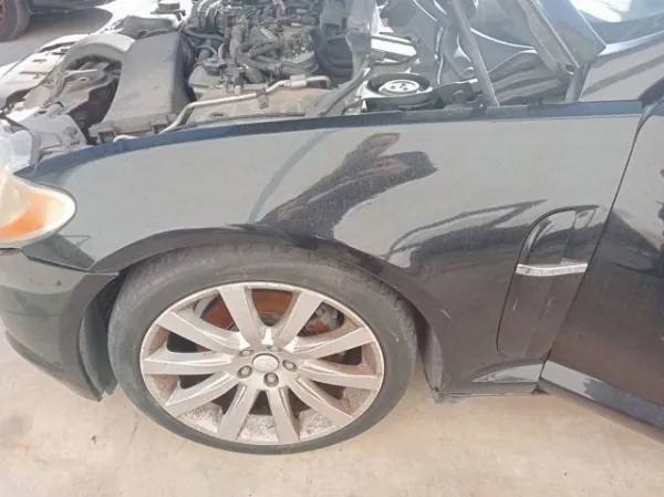 Крило переднє ліве C2Z20378 Jaguar