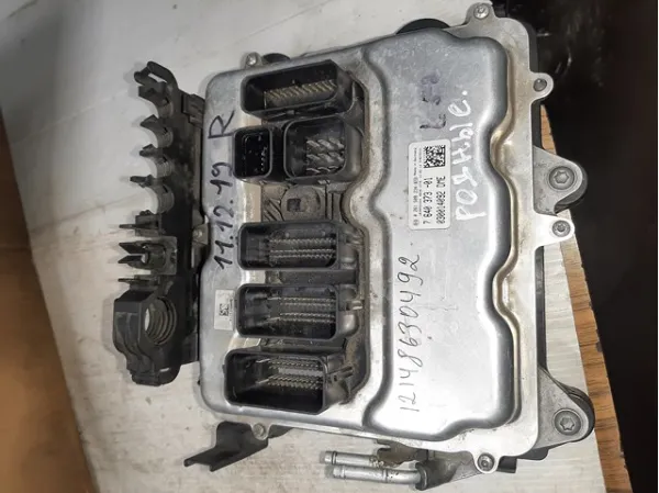 Електронний блок керування двигуном 8617549 BMW