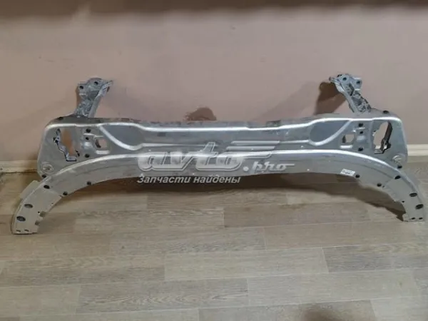 Накладка верхня передньої панелі/супорту радіатора A2056204201 Mercedes