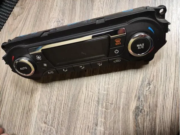  BM5T18C612AE Ford