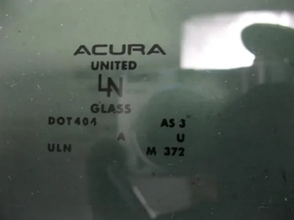 Скло задньої двері правої 73400STXA01 Honda
