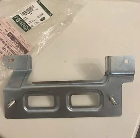  VPLET0339 Land Rover