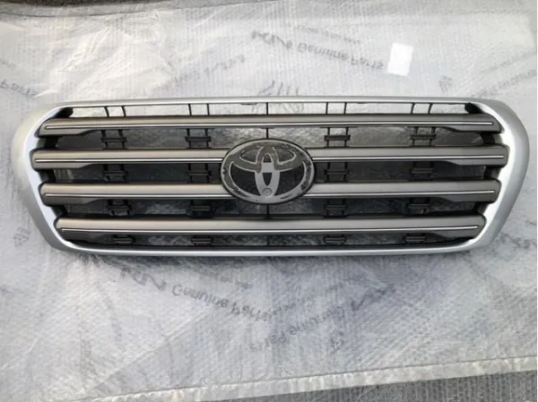 Решітка радіатора 5310160620 Toyota