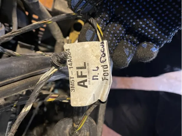  3M5T14A584 Ford