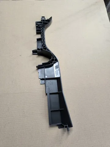  17118472313 BMW