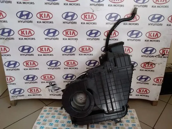  979272P000 Hyundai/Kia