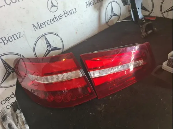 Ліхтар задній правий, внутрішній A2539067600 Mercedes