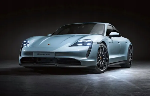  9J1821102CYGRV Porsche
