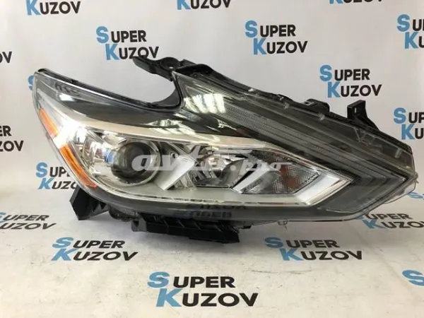 Фара права 260109HS9A Nissan/Infiniti