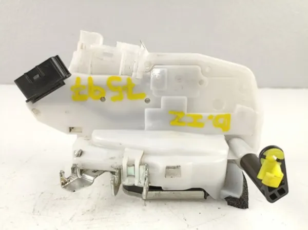Замок передньої лівої двері 805014CC0A Nissan/Infiniti