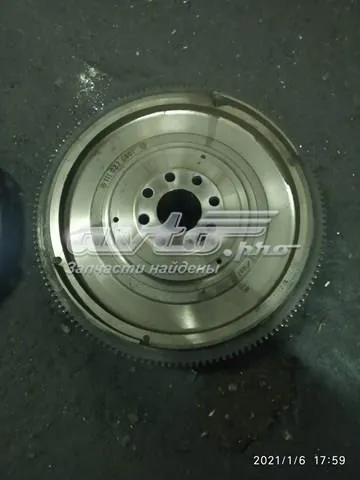 Маховик Mercedes E S124