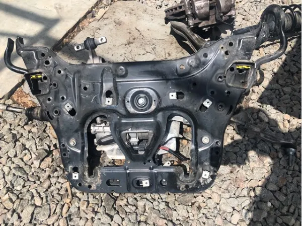 Підрамник передній A1776207101 Mercedes