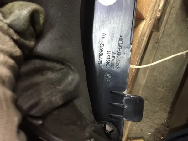  11147788912 BMW