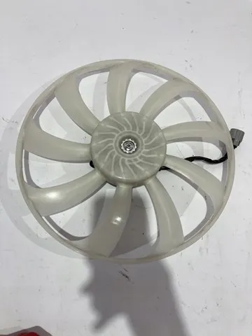 Дифузор (кожух) радіатора охолодження 16363K0020 Toyota