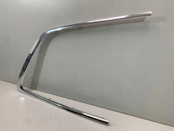 Молдинг заднього скла, правий 32219269 Volvo