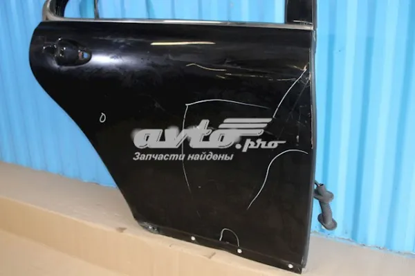 Двері задні, праві 6700333180 Toyota